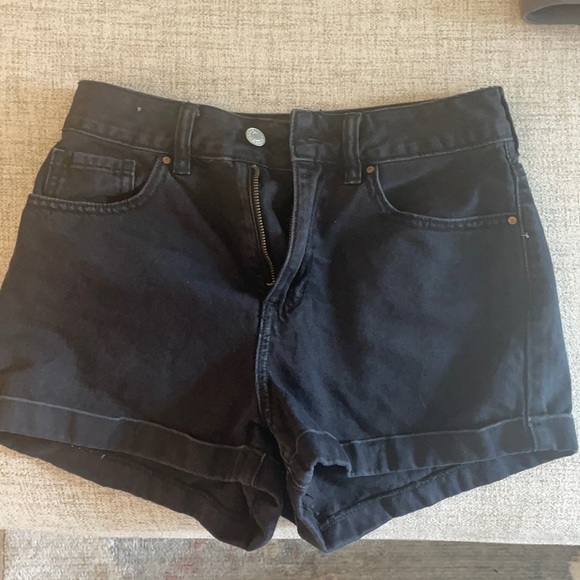 Black jean shorts - Picture 1 of 2